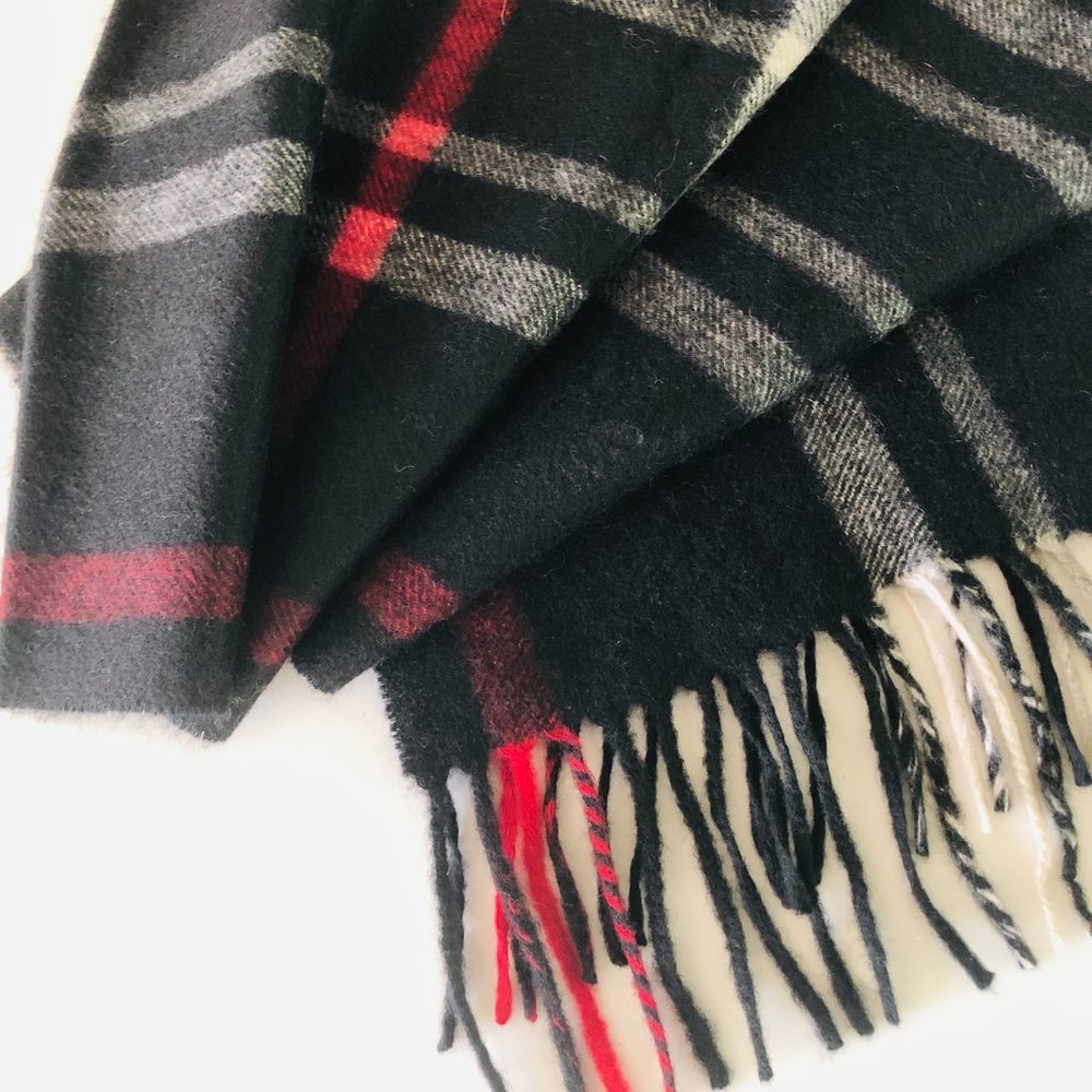 CHARTER CLUB 100% Cashmere Scarf with 3" Fringe NWOT - Picture 2 of 3